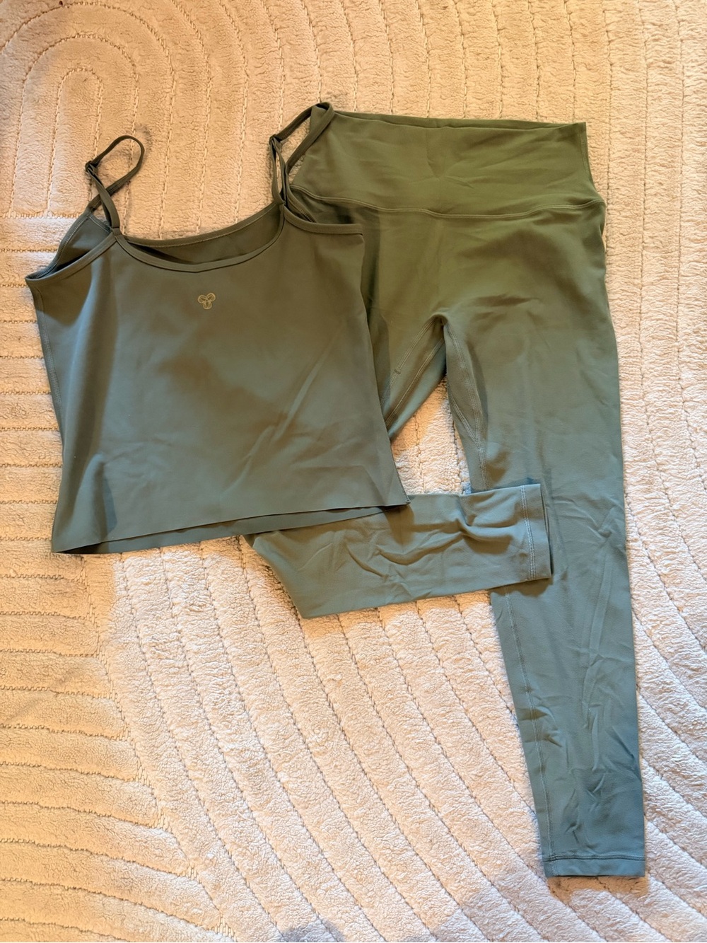 Aritzia Butterline Activewear Set - Tank & Leggings